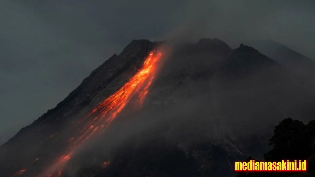 Gunung Kanlaon di Filipina meletus, semburkan abu setinggi 4000 meter