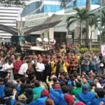 Mendiktisaintek hampiri dan terima aspirasi mahasiswa dalam aksi damai