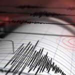 Gempa Bekasi Mengguncang Jakarta Semalam, Warga Terdorong Keluar Rumah